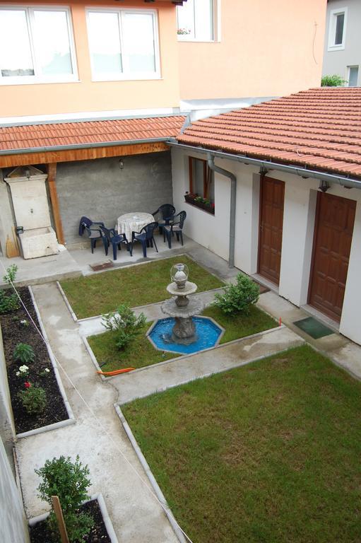 Apartments Castanea ซาราเยโว ภายนอก รูปภาพ